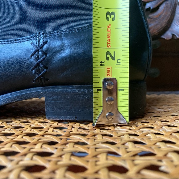 Women’s Frye Black Chelsea Boots - Picture 13 of 14